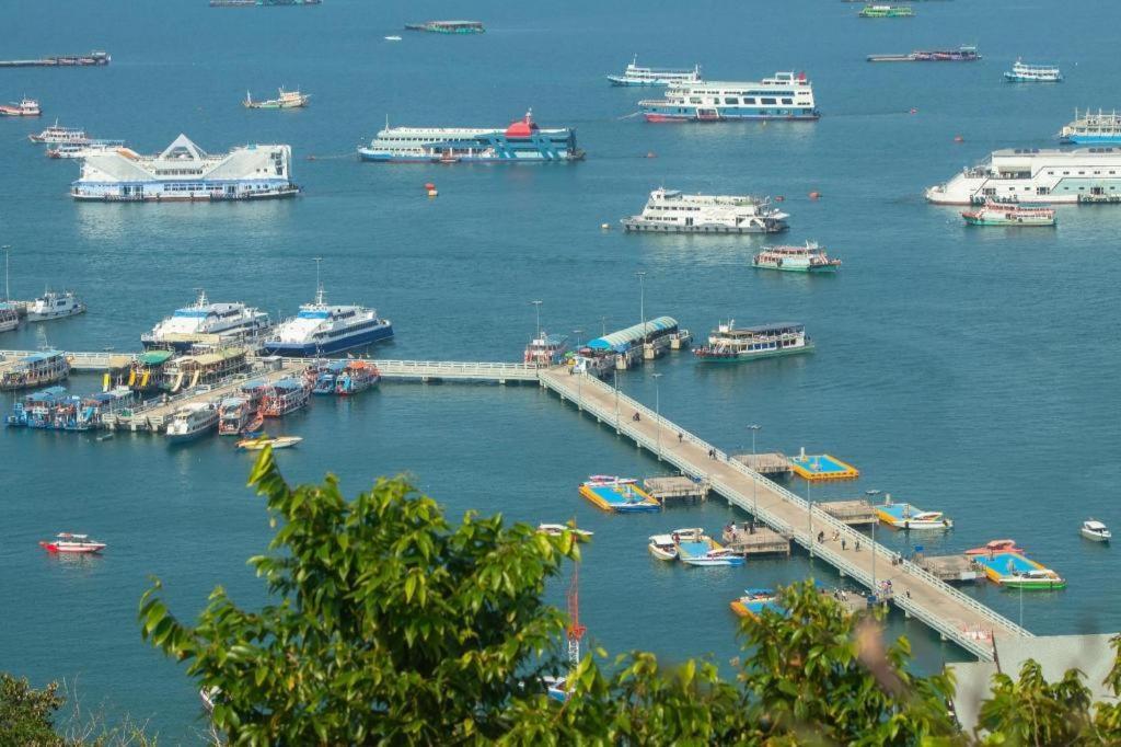 Diamond City Place Hotel Pattaya Exterior foto